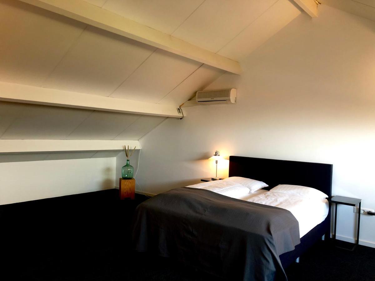 Bed And Breakfast De Biesbosch - In 'T Riet Дримелен Екстериор снимка