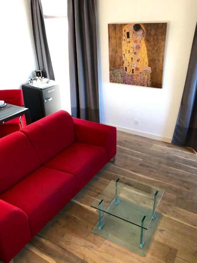 Bed And Breakfast De Biesbosch - In 'T Riet Дримелен Екстериор снимка