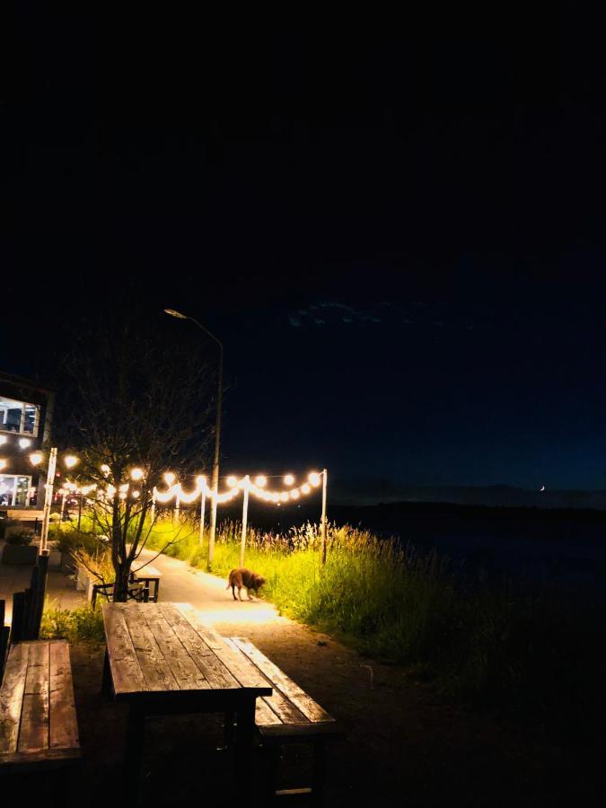 Bed And Breakfast De Biesbosch - In 'T Riet Дримелен Екстериор снимка